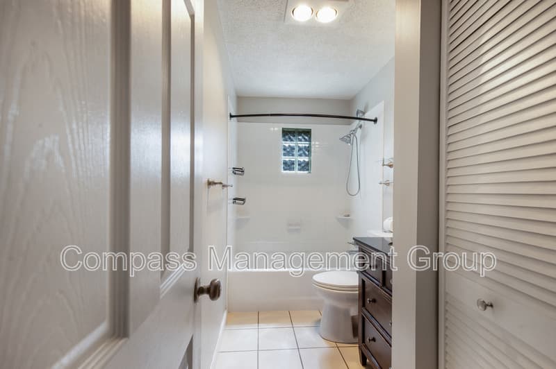Knoxville House: 1505 Aldenwood Lane