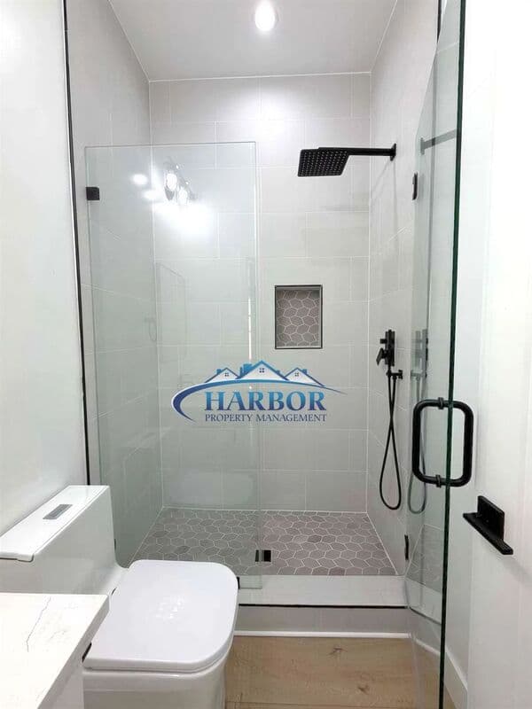 Torrance House: 2126 W 238th Street