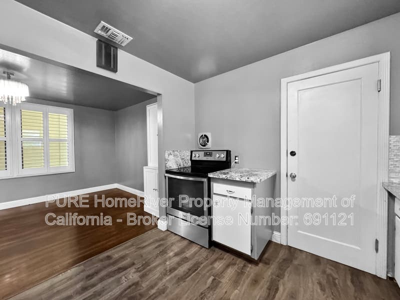 Sacramento House: 2571 Ione St