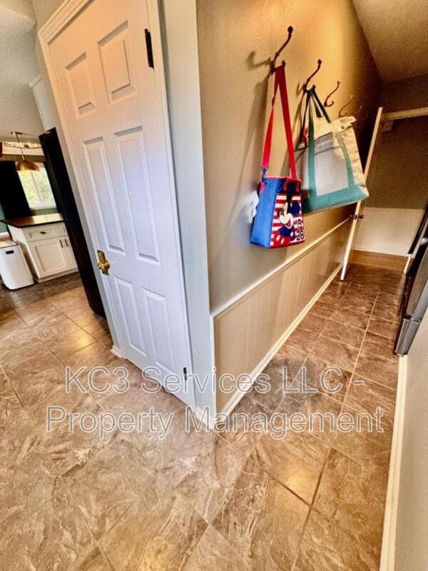 Kansas City House: 4311 NW 80th Terrace