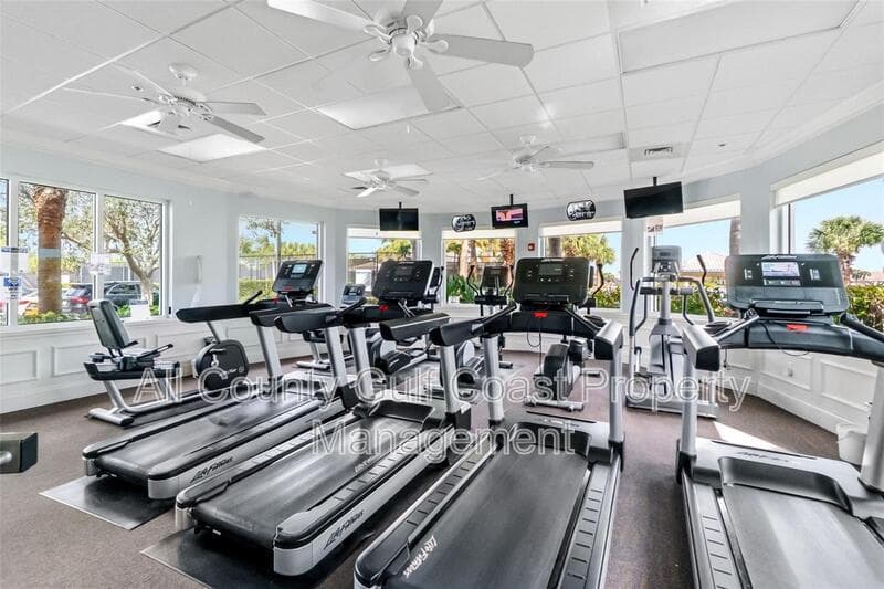 Sarasota House: 1418 BURGOS DR
