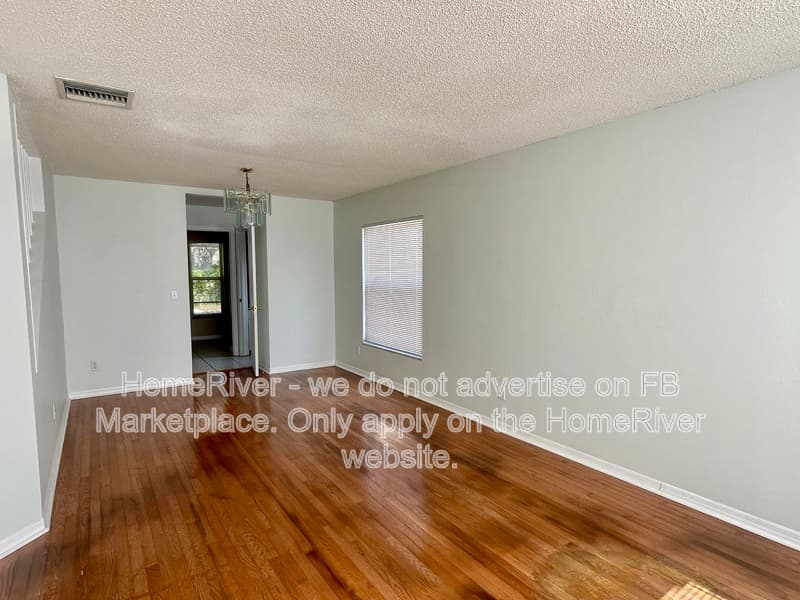 Riverview House: 9810 Sunnyoak Dr