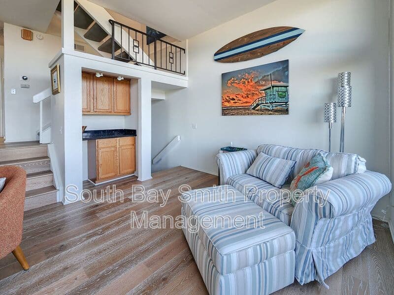 Redondo Beach Condo: 420 Palos Verdes Blvd