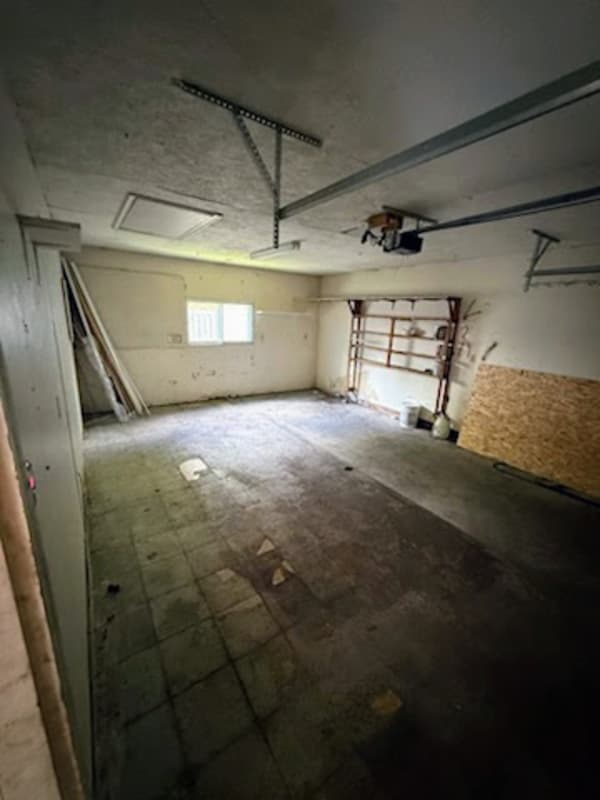 Lansing House: 3602 Marion Ave.