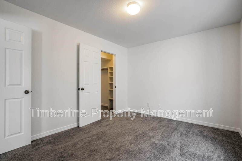 Monument House: 339 Fourth Street