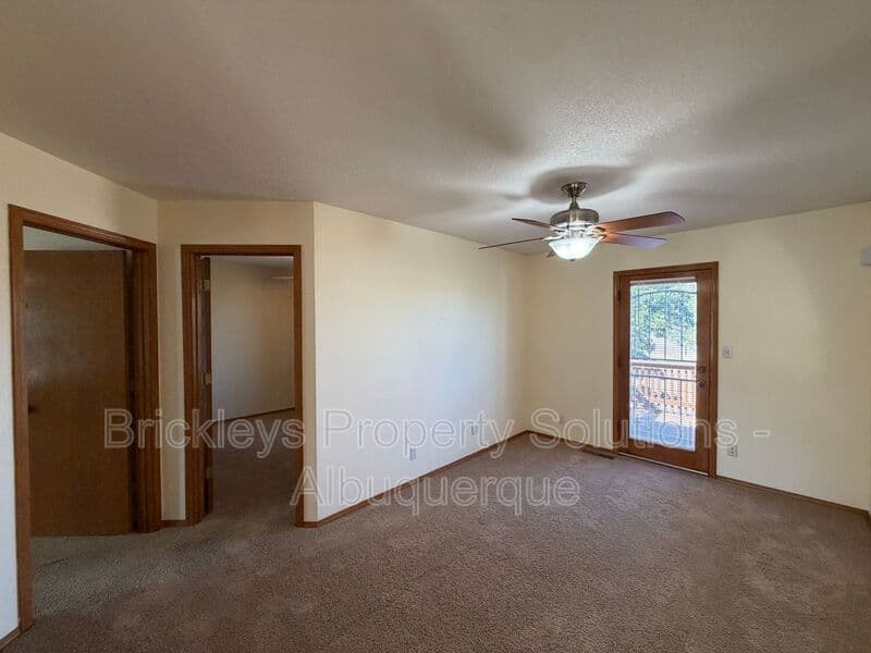Albuquerque House: 9600 Allande Rd NE