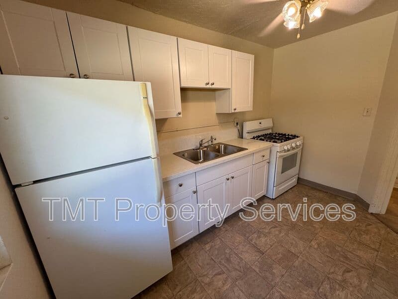 Sacramento Condo: 2530 S St