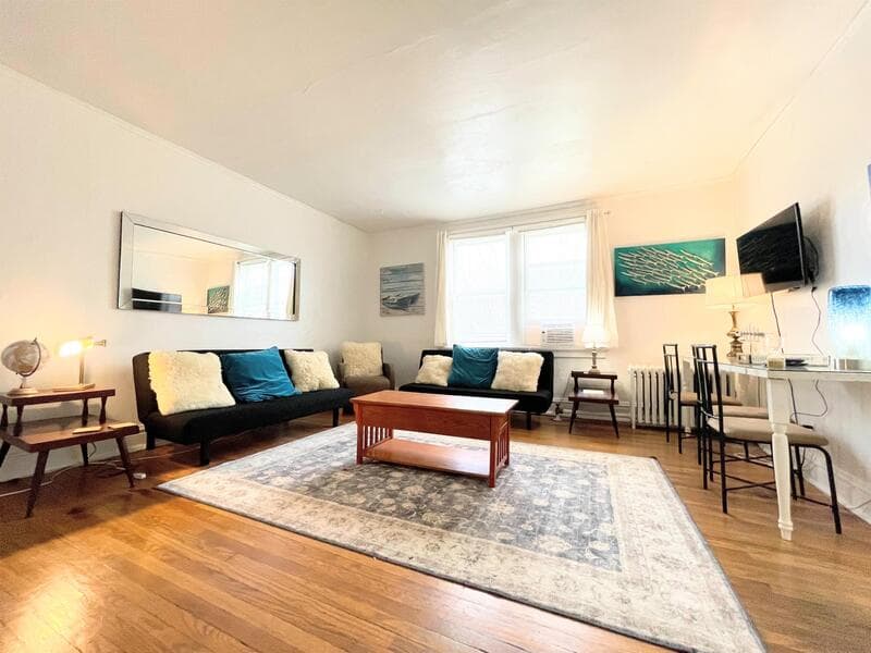 St Louis Condo: 6649 Berthold Ave