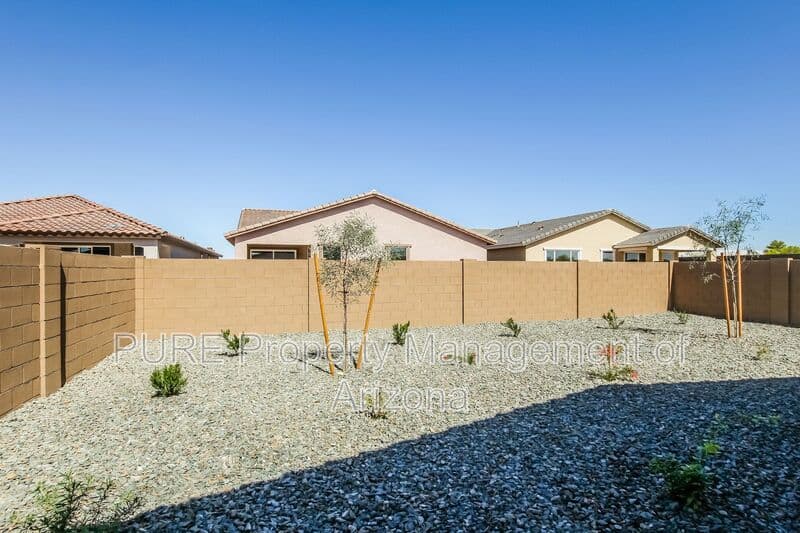 Phoenix House: 9524 W Flower St