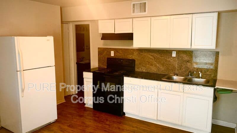 Corpus Christi Condo: 901 Furman Ave