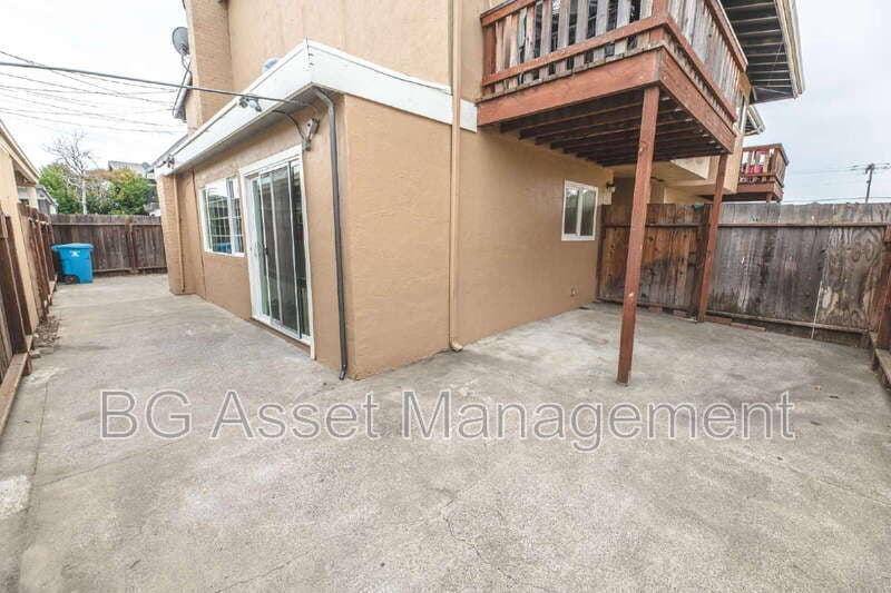 Vallejo Condo: 212 Westwood Street