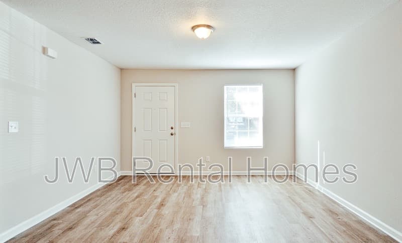 Jacksonville House: 3133 Dignan St