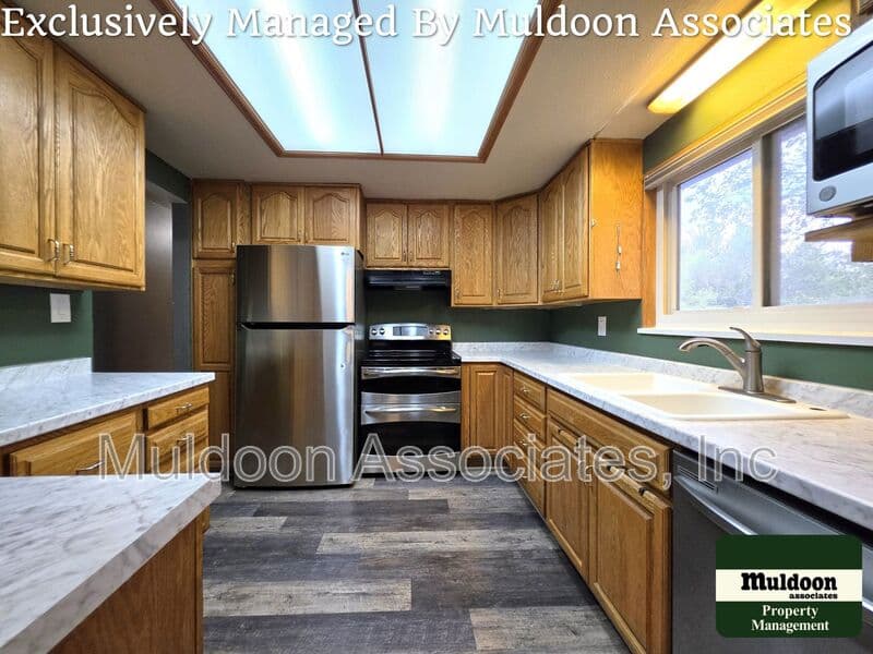 Colorado Springs House: 1450 Luna Vista Drive
