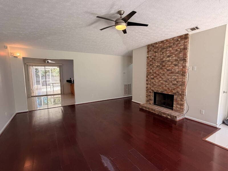 Savannah House: 117 Bordeaux Ln