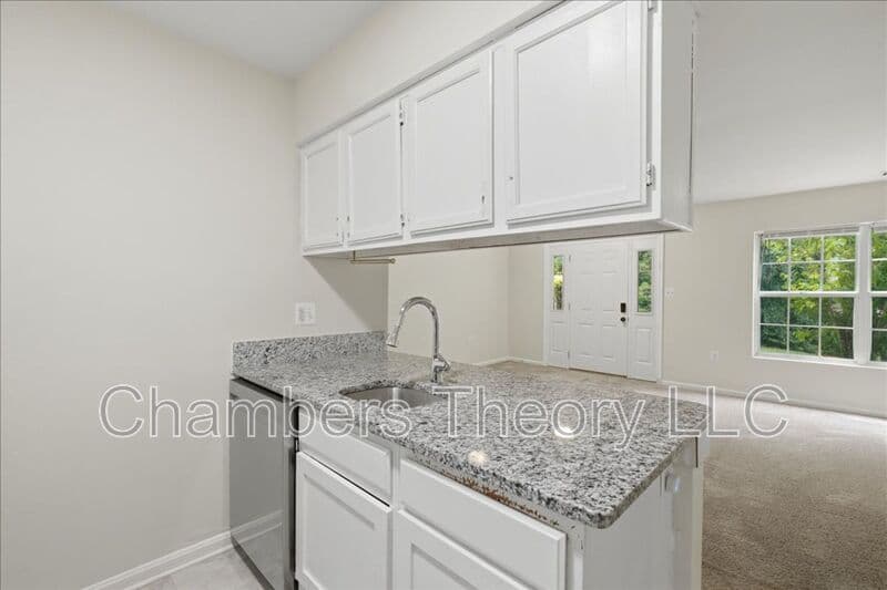 Woodbridge House: 12181 Old Salem Ct