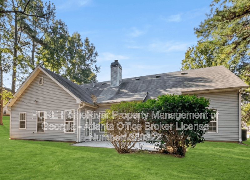 Fayetteville House: 130 Hibiscus Trl