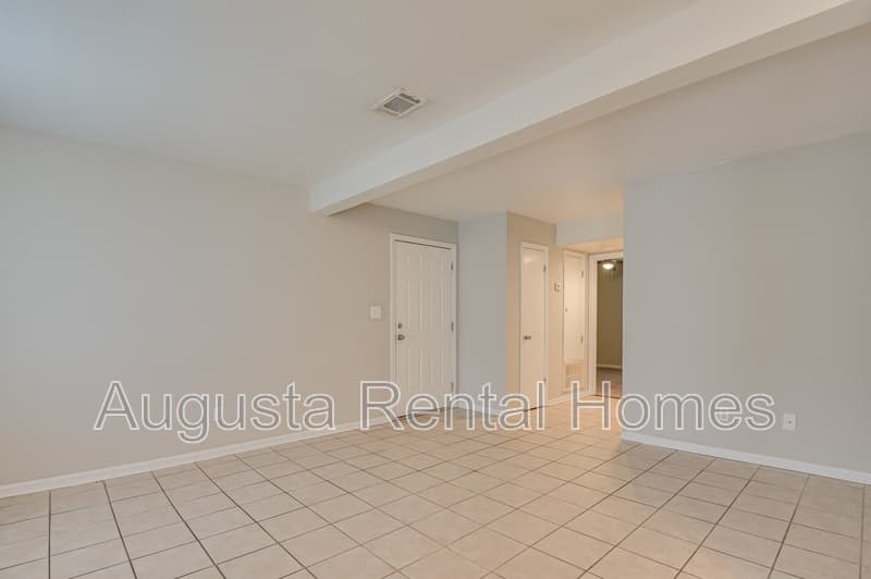 North Augusta Condo: 169 Chalet North Court