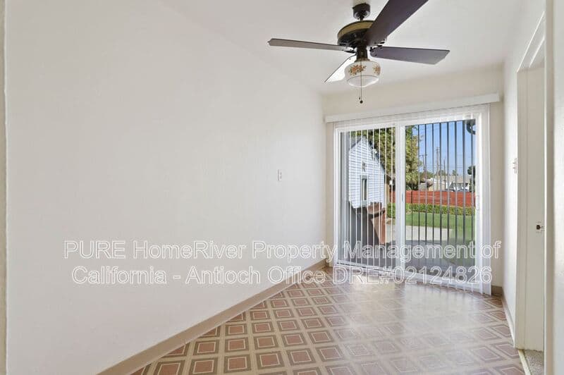 Antioch House: 322 W. Madill Street