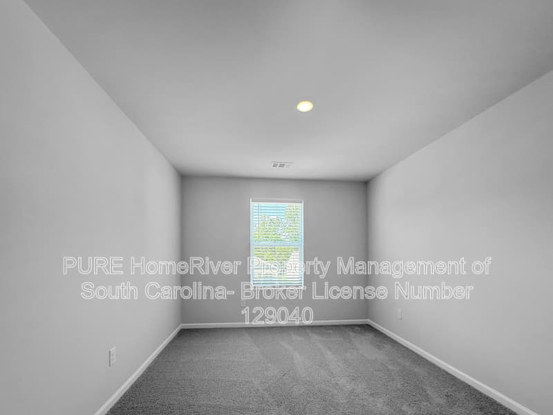 Spartanburg House: 483 Sundown Dr