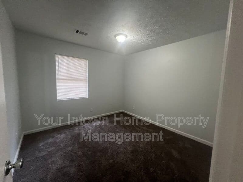 Decatur House: 4454 Blackbirch Lane