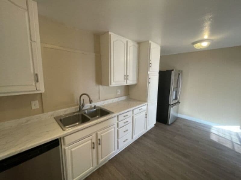 San Diego House: 2145 Calle Serena