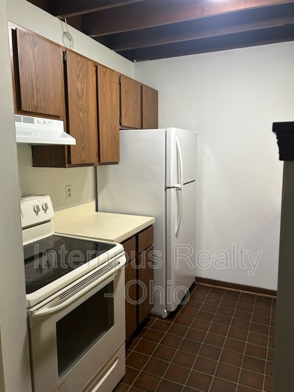 Boardman Condo: 794 Kentwood Dr