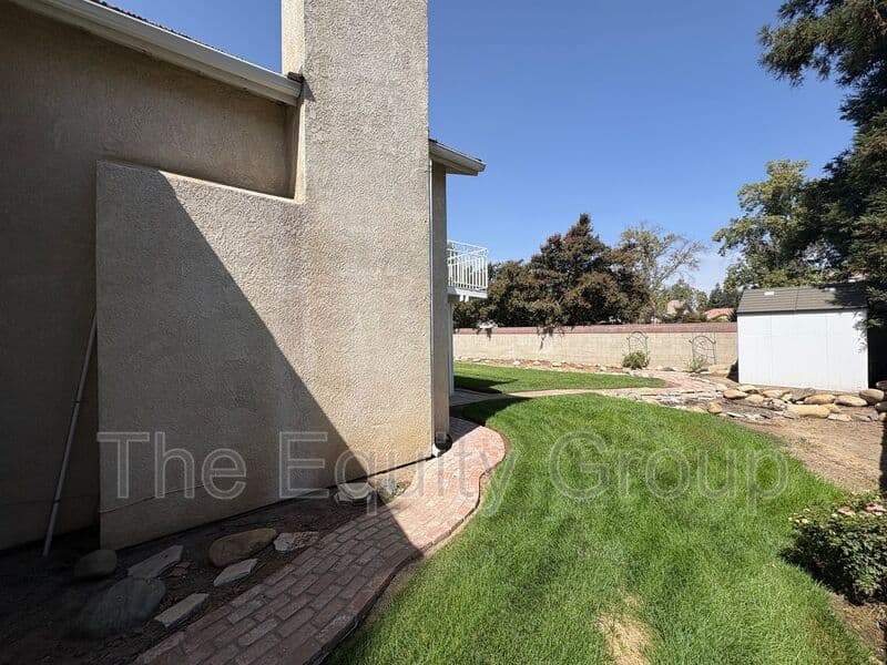 Visalia House: 5730 West Monte Verde Ct