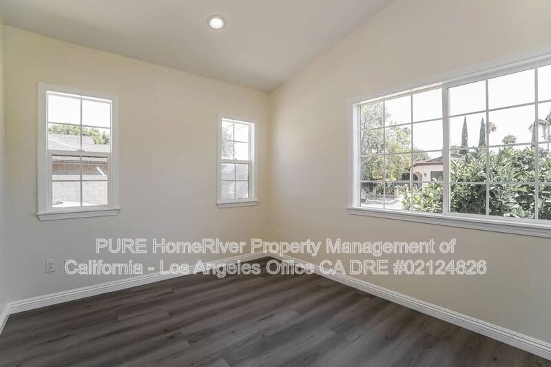 San Pedro House: 980 W Battery St