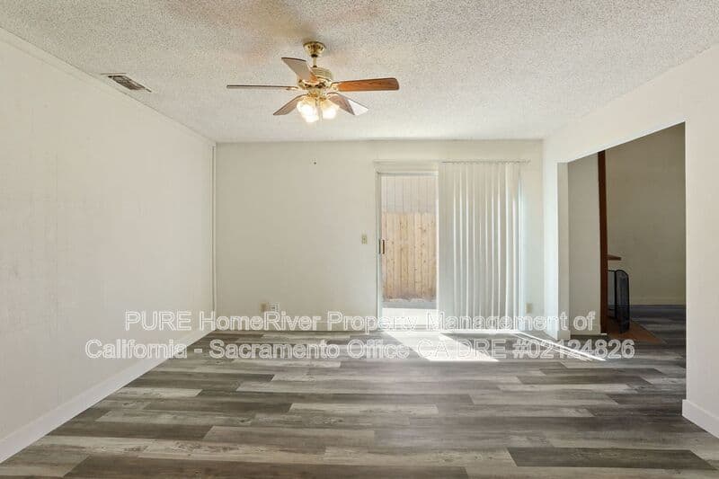 Fair Oaks House: 8128 Deseret Ave