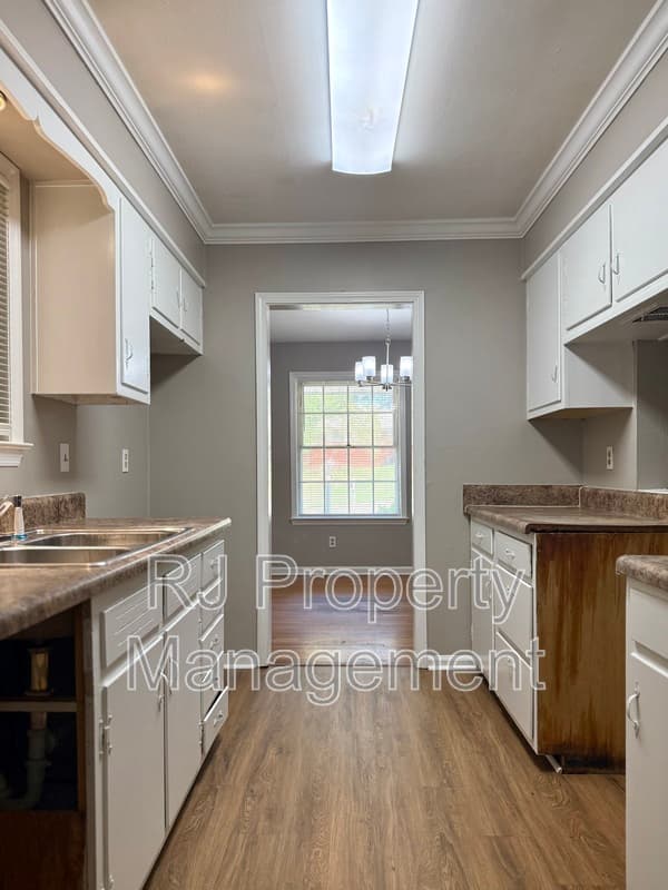 Memphis House: 4013 Martindale Ave