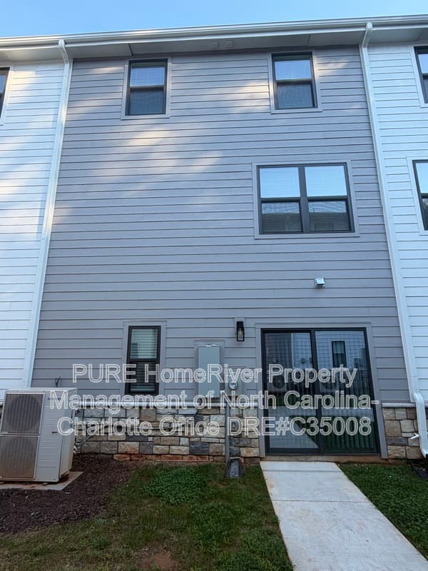Charlotte Townhome: 2114 Bombay Way