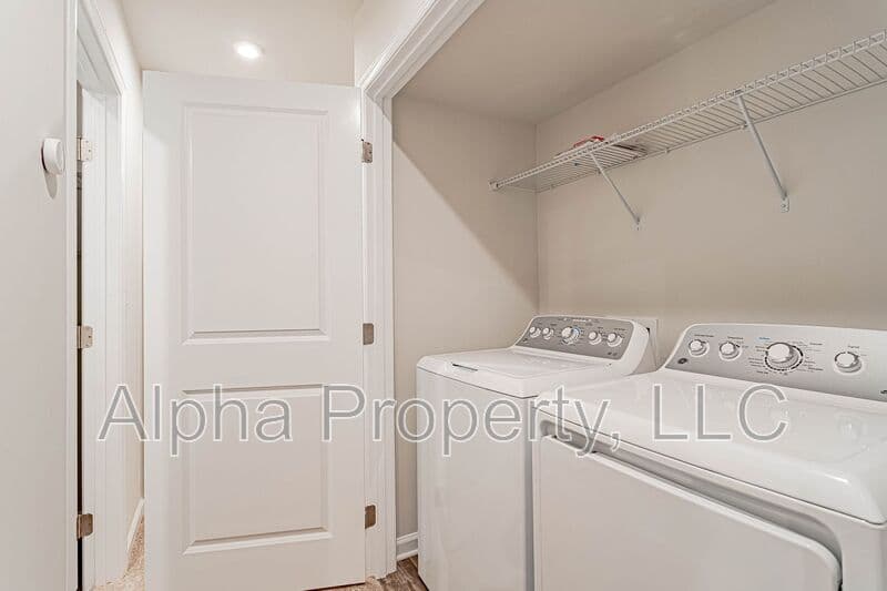 Simpsonville Townhome: 301 Parkridge Way