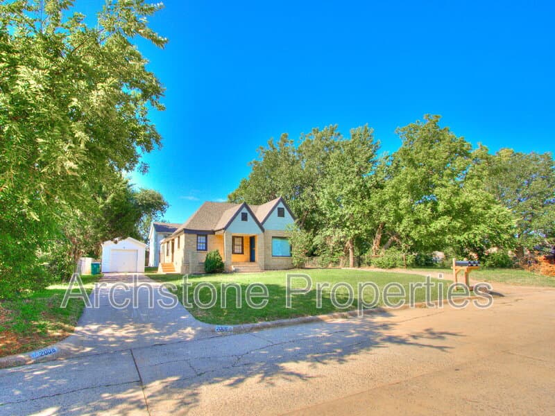 Oklahoma City House: 2006 Northwest 26th Street