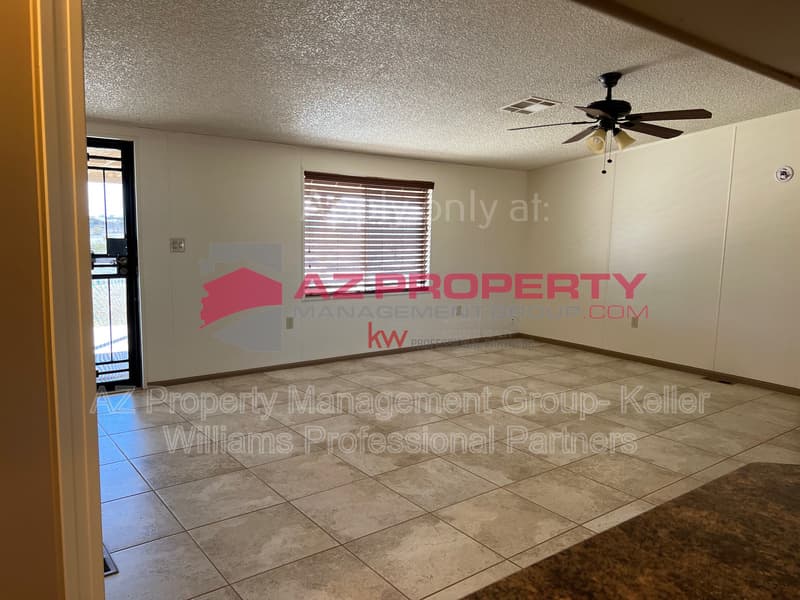 Surprise House: 28840 N 168th Ave