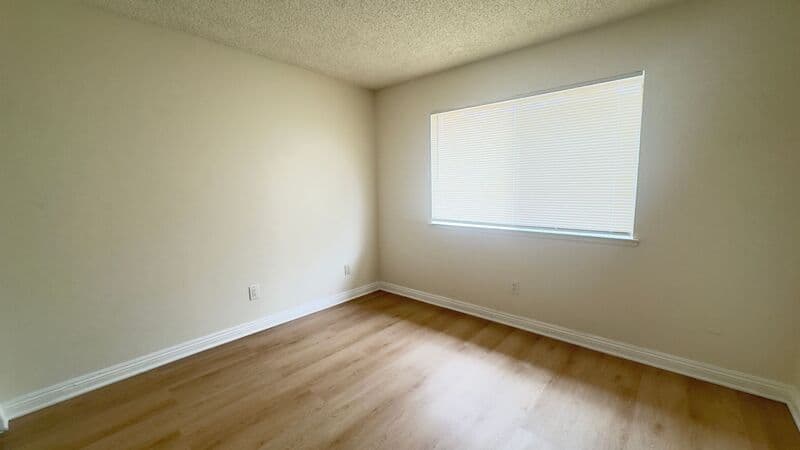 La Verne House: 3026 Winfield Ave
