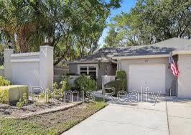 Palm Harbor Condo: 102 Steeplechase Lane