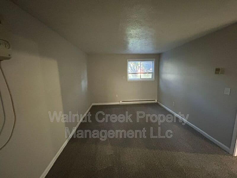 Elyria Condo: 172 Brunswick