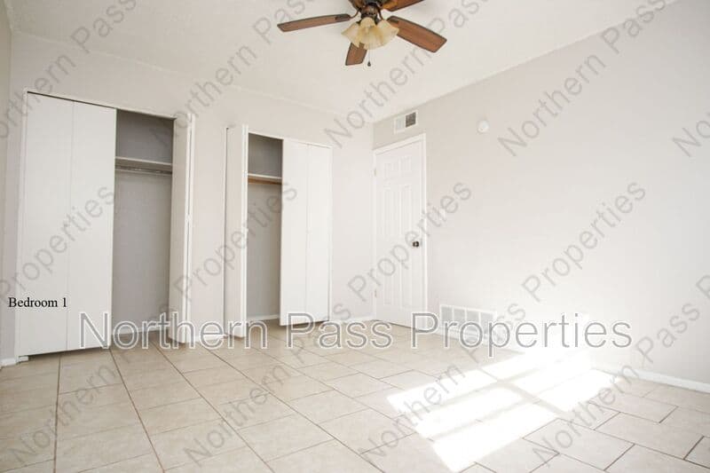 El Paso Condo: 11212 Wharf Cove B