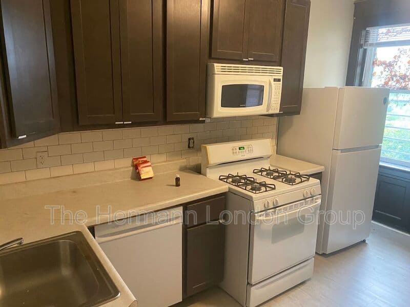 Saint Louis Condo: 2606 Oregon Avenue
