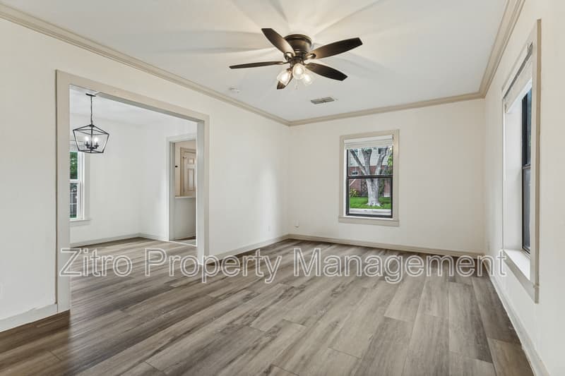 Fort Worth House: 3625 El Campo Ave