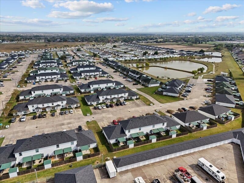 Dickinson Townhome: 2106 St Lucia Calle