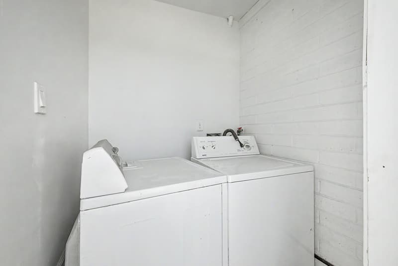 Tempe House: 2045 E ORANGE ST