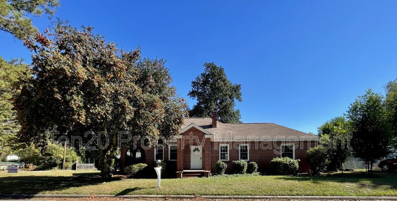 Phenix City House: 1720 19th Avenue