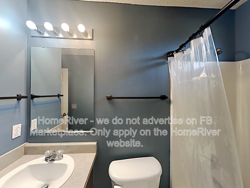 Navarre House: 7036 Sawfish St