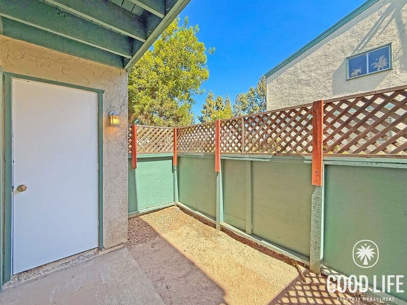 Escondido Condo: 1811 E Grand Ave