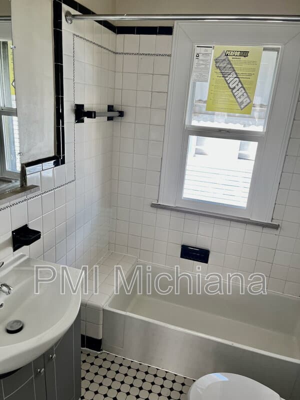 Mishawaka House: 121 W 12th St