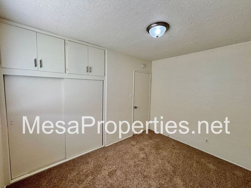 Upland House: 316 W Arrow Hwy