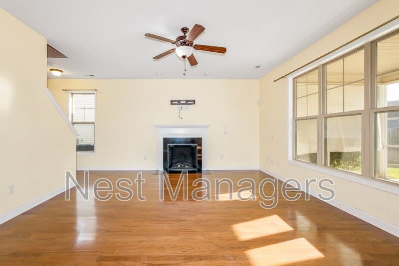 Fayetteville House: 2828 Deepwater Ct.