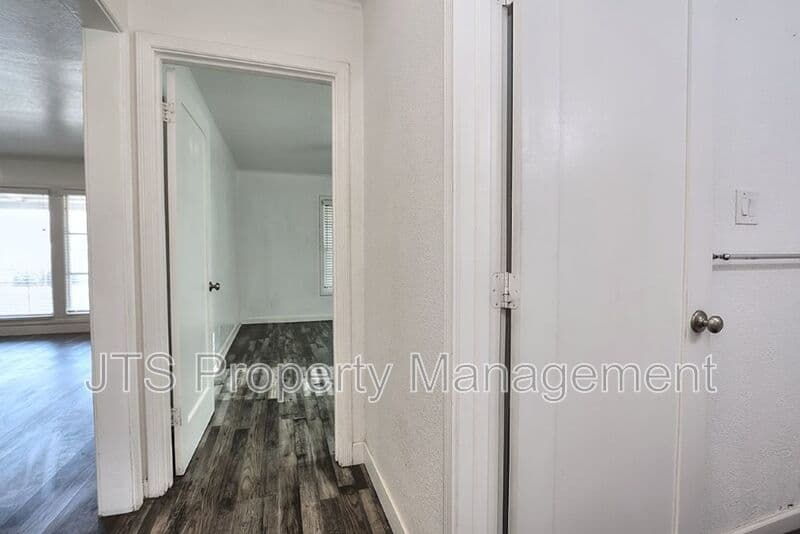 Sacramento House: 2733 Marilona Drive
