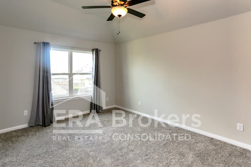 Killeen House: 909 Clanton Cove